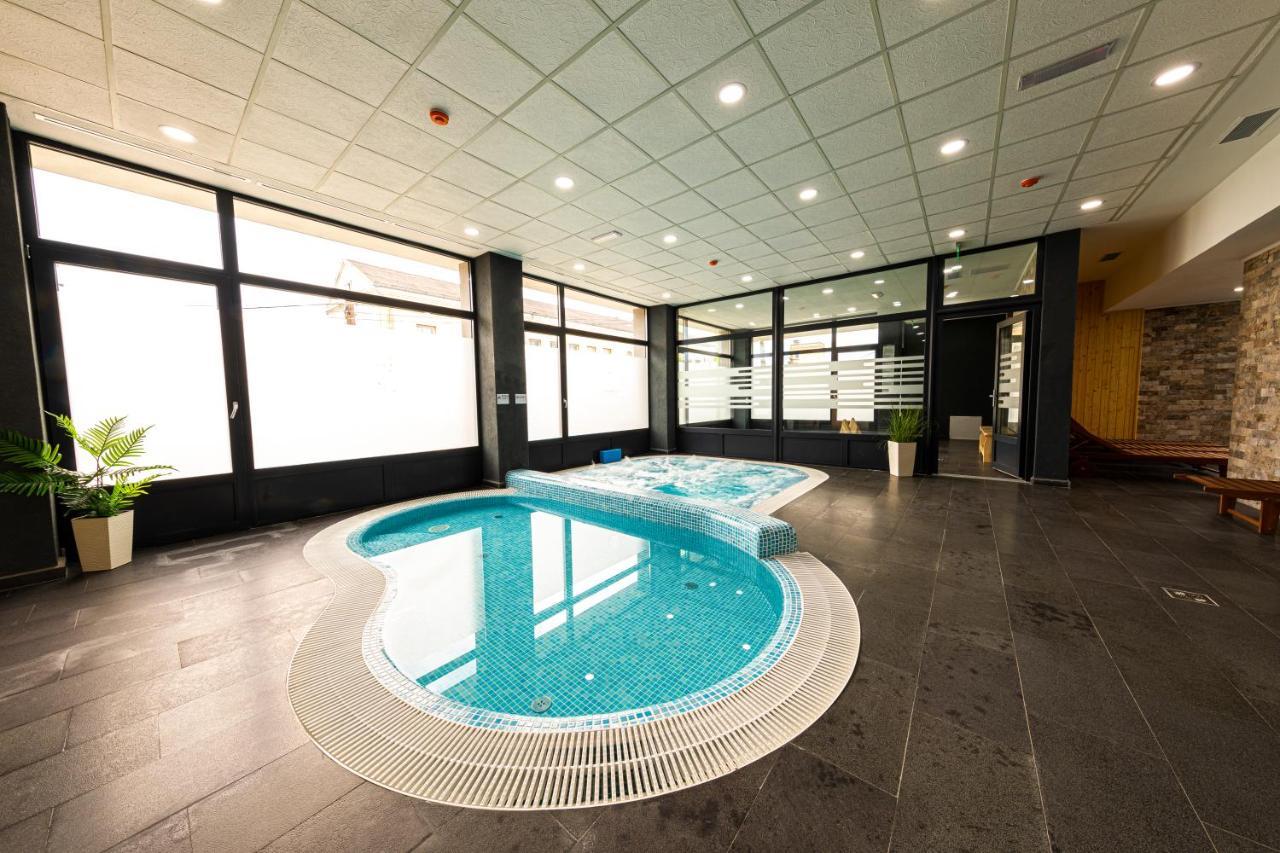 Filo Hotel Wellness & Spa Ґеорґень Екстер'єр фото